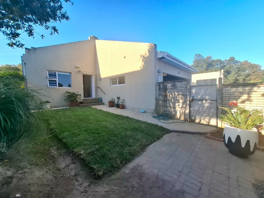 3 Bedroom Property for Sale in Nahoon Valley Park Eastern Cape